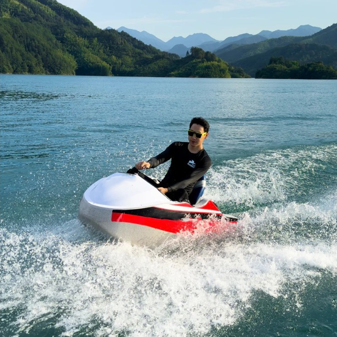 BlueMotion Jetboat
